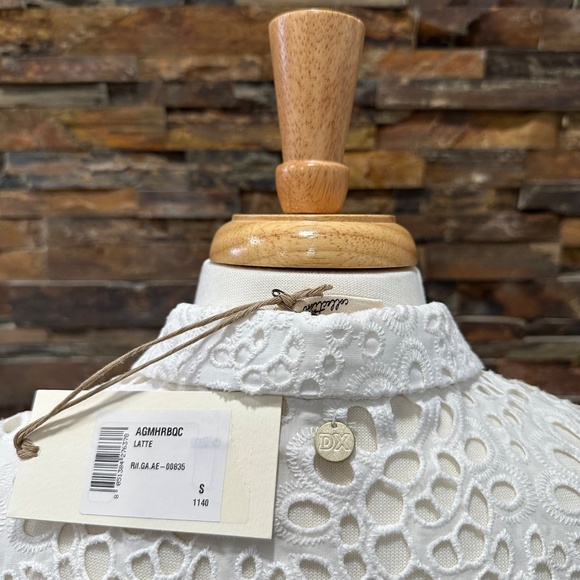 DX Collection Eyelet Button Down Dress Made in Italy White Latte NWT Size Small - Picture 8 of 10